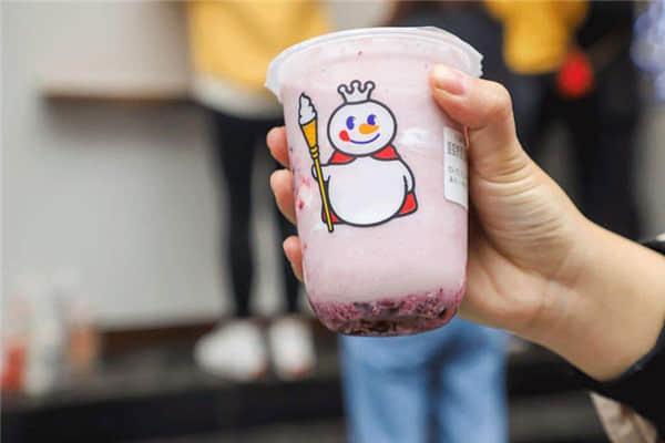 乡镇加盟蜜雪冰城利润分析：2025蜜雪冰城加盟需要什么条件？